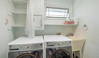 3329 Woodlawn Dr, Honolulu, HI 96822