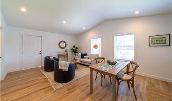 32 Exchange St 101, East Greenwich, RI 02818