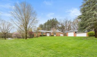 9200 Bailey Dr NE, Ada, MI 49301