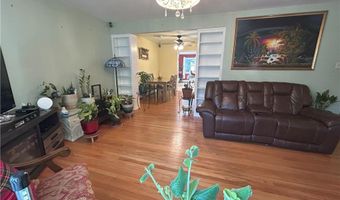 1009 Debbie Ln, Allentown, PA 18103