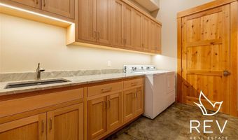 21 Tailwinds Dr, Cody, WY 82414