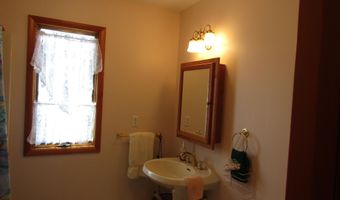 63 Cedar Run Rd, Bayville, NJ 08721