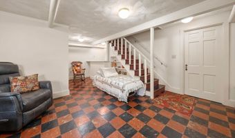59 Payson St, Attleboro, MA 02703
