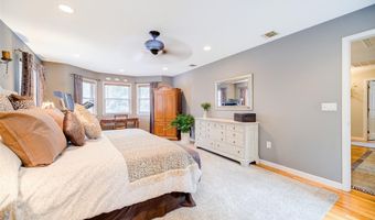 28 Haskell Ave, Airmont, NY 10901