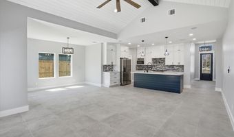 741 S 10th St, Aransas Pass, TX 78336