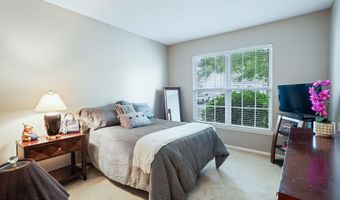 28 Jumping Brook Ln, Barnegat, NJ 08005