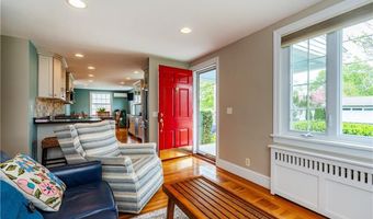 42 Grasslands Rd, East Greenwich, RI 02818