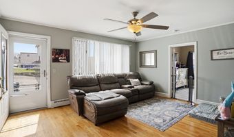 16 Brown St, North Providence, RI 02904