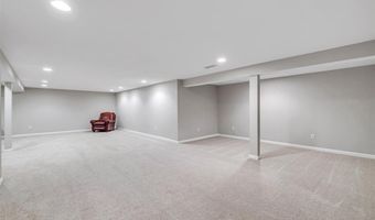 345 Norwood Cir, Ballwin, MO 63011