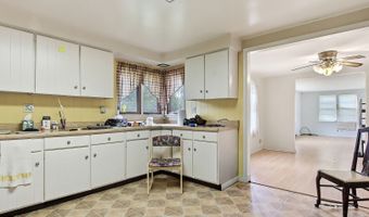 42177 N Lake Ave, Antioch, IL 60002