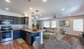 2190 S Navajo Way, Chandler, AZ 85286