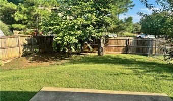 53 Holly Dr A, Bentonville, AR 72712
