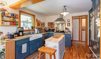 329 N Fork Rd, Barnardsville, NC 28709
