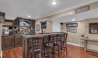 6 Surle Ct, Bayville, NJ 08721