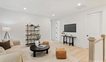 1129 E 35th St, Charlotte, NC 28205
