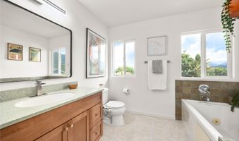 47-12 Nukuwai Pl, Kaneohe, HI 96744