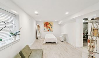 5300 WILSON Blvd, Arlington, VA 22205