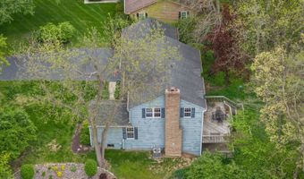 635 Oakview Dr, Algonquin, IL 60102