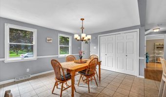 7 Beechwood Cir, Cromwell, CT 06416