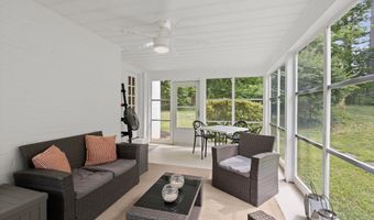 6709 PEMBERTON St, Bethesda, MD 20817