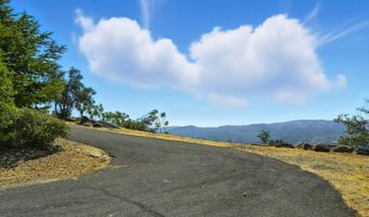 1200 Crestmont Dr, Angwin, CA 94508