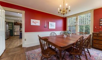 28 Newport St, Jamestown, RI 02835