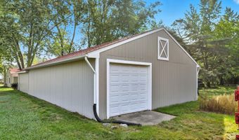 3342 Dumont Lake Dr, Allegan, MI 49010
