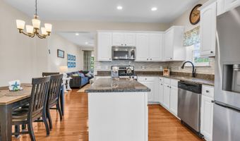 335 Engleside Ave, Beach Haven, NJ 08008
