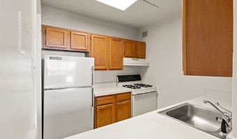 4141 N HENDERSON Rd 1215, Arlington, VA 22203