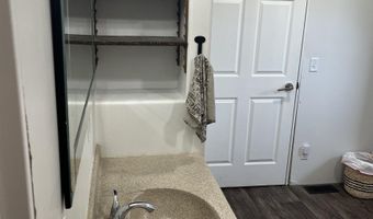 640 N Flint Rd, Angola, IN 46703