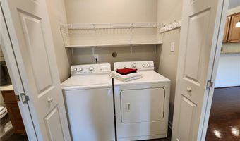 2084 Forest Cir, Aylett, VA 23009