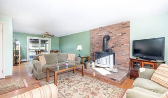 94 Treble Rd, Bristol, CT 06010