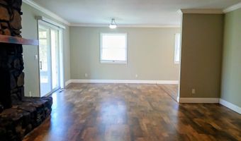 607 Terrace Dr, Aurora, MO 65605