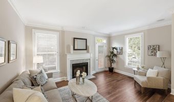 2638 FAIRFAX Dr, Arlington, VA 22201
