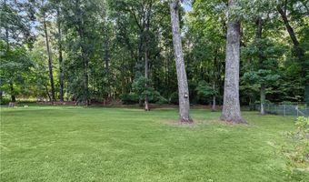 4470 LAKE IVANHOE Dr, Tucker, GA 30084