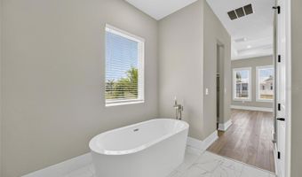 614 PINCKNEY Dr, Apollo Beach, FL 33572