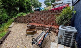 1938 Shamokin St, Airville, PA 15203