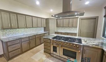 1313 Doepp Dr, Carlsbad, NM 88220