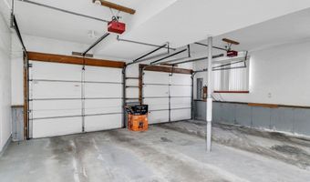114 S West St, Agawam, MA 01030