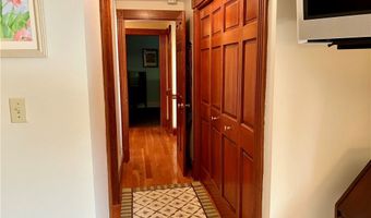 203 Randwood Dr, Amherst, NY 14068