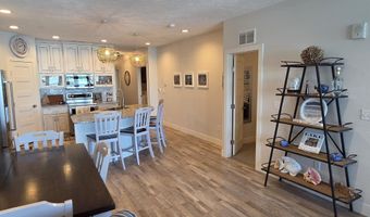 580 Linden Dr 208, Arnolds Park, IA 51331