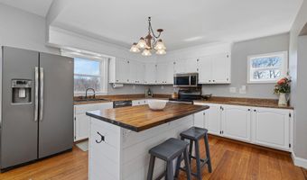 6891 E Hopewell Rd, Avilla, IN 46710