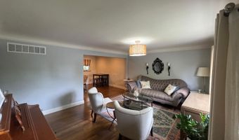 565 Cedar Ln, Batesville, IN 47006