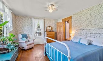 880 S Barre Rd, Barre, VT 05641