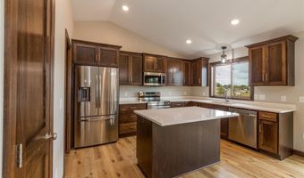 1322 Brittneys Pl SW, Alexandria, MN 56308