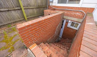 156 WESMOND Dr, Alexandria, VA 22305