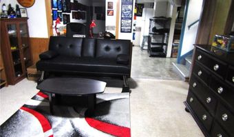232 E Thielke Ave, Appleton, MN 56208