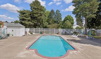 13122 SW 17TH St, Beaverton, OR 97008