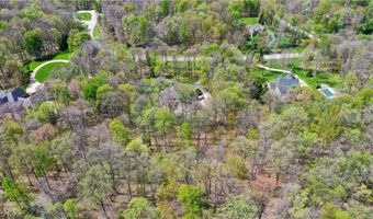 875 Cascades Dr, Aurora, OH 44202