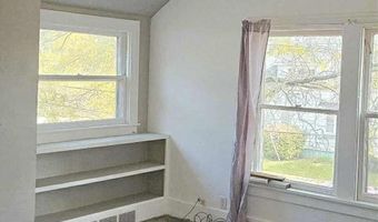 421 Prospect Ave, Alma, MI 48801